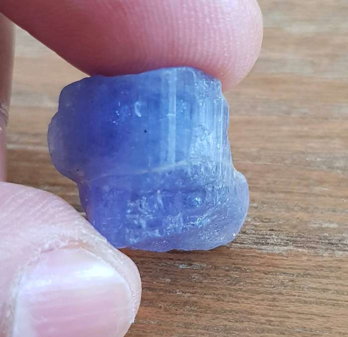 TANZANITE 30.47Cts. NATURAL VIOLET BLUE  ROUGH