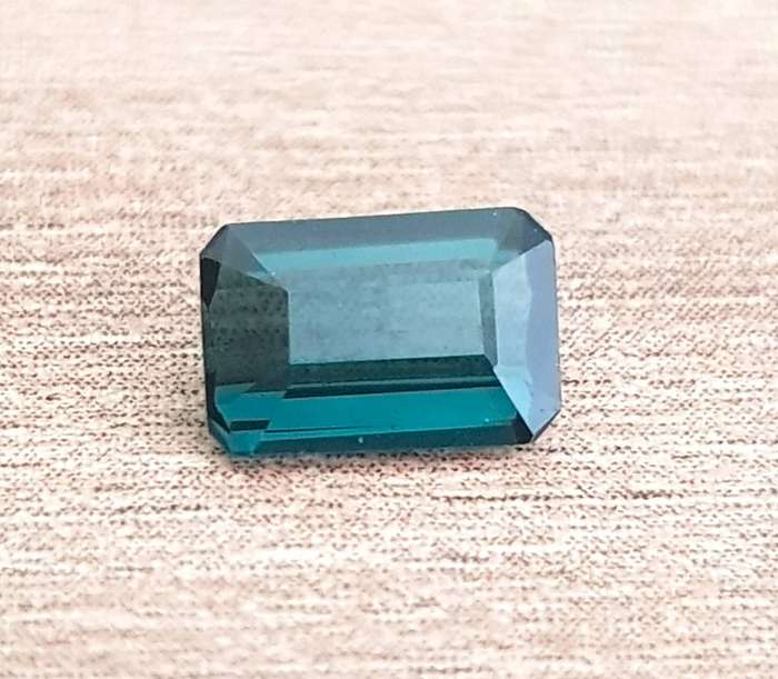 0.67ct  Blueish Green Tourmaline VS Octagon Natural  - Unheated Africa Gem