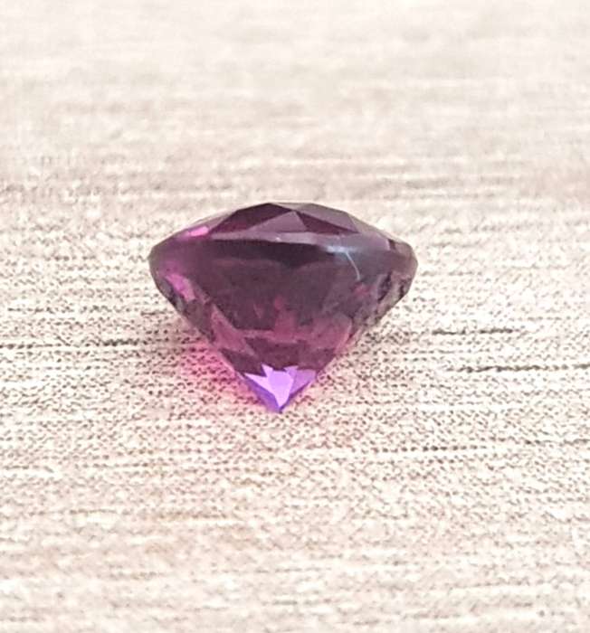 1.00ct Pinkish Purple Rhodolite Garnet VS Round Natural  - Madagascar Gemstone