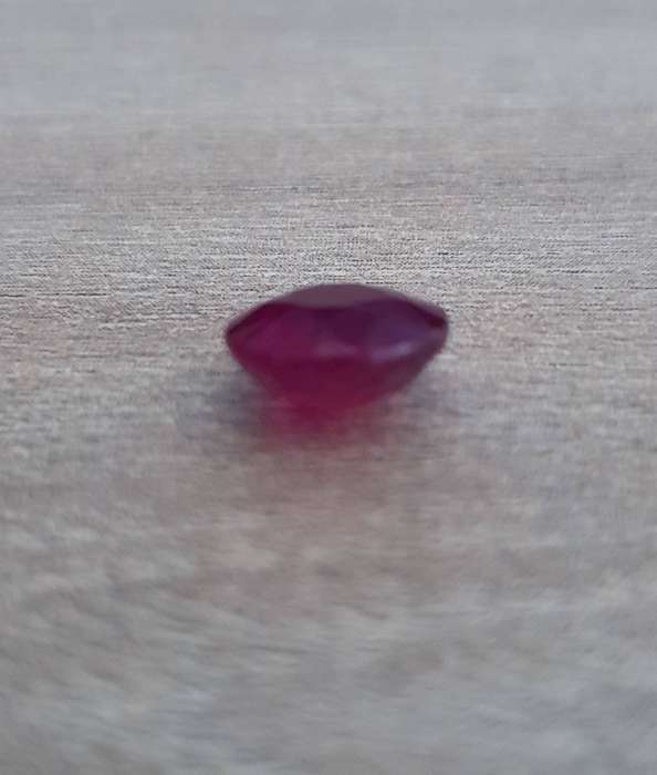 3.86Ct. Ruby Round Facet Blood Red Sparkling & Good Color! Natural