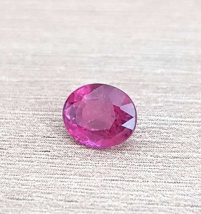 1.06ct Purplish Pink Tourmaline Oval  - Mozambique Gemstone Natural
