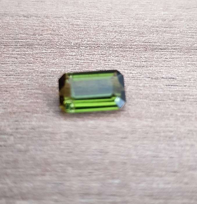 1.38ct Green Tourmaline VS Baguette   Nigeria