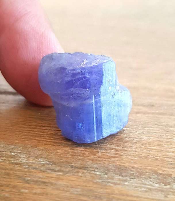 TANZANITE 30.47Cts. NATURAL VIOLET BLUE  ROUGH