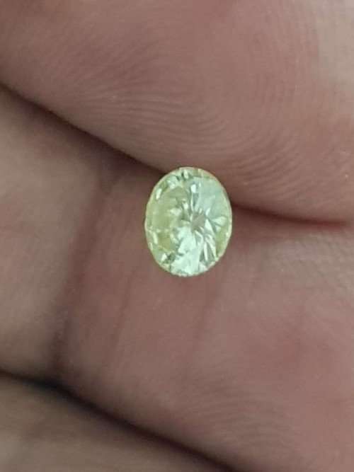 0.68Cts  DIAMOND ROUND**CERTIFIED** SI2 LIGHT YELLOW NATURAL
