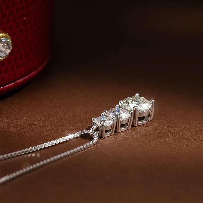 Moissanite Pendant 1.8CT for Women Necklace 3 Stones Solid Silver 925 Jewellery * in Sterling Silver