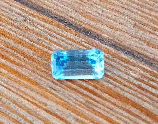 2.54Ct.Blue Topaz Ravishing Color!  Brazil Perfect Shape