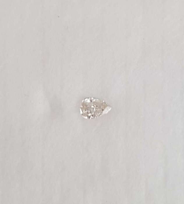 0.12cts Diamond Pear Cut VS2 Light Pink  **CERTIFIED**