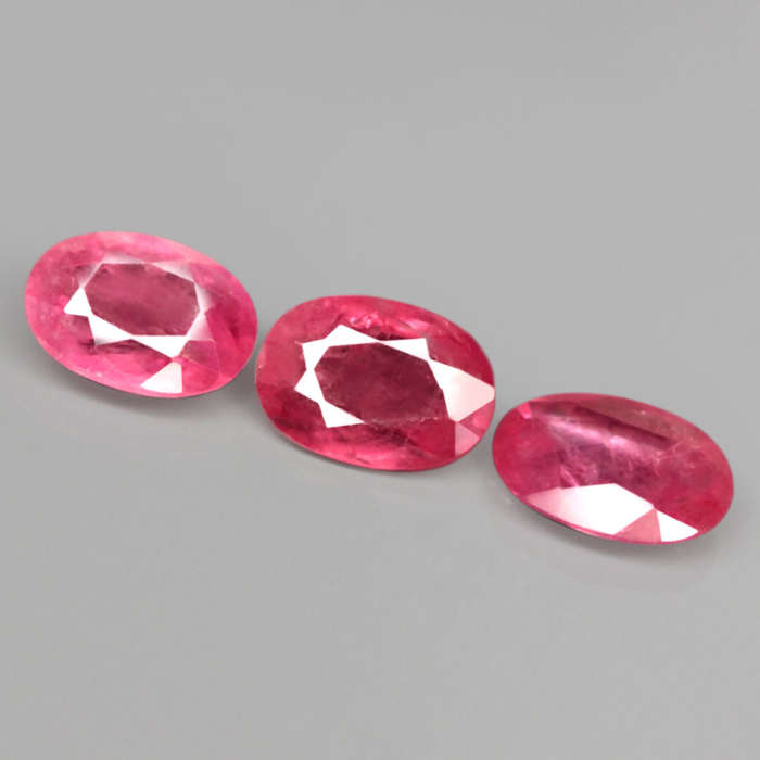 1.44Ct.  Ruby Reddish Pink Oval **Normal Heated** Winza,Tanzania Natural Gemstone