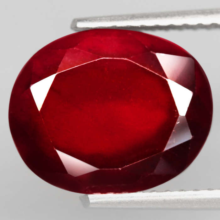 4.83Ct. Spessartite Garnet Top Red Oval Namibia Gem Good Sparkling! Natural