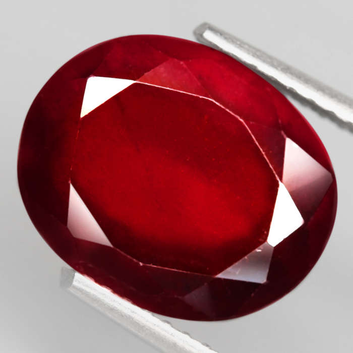 4.83Ct. Spessartite Garnet Top Red Oval Namibia Gem Good Sparkling! Natural