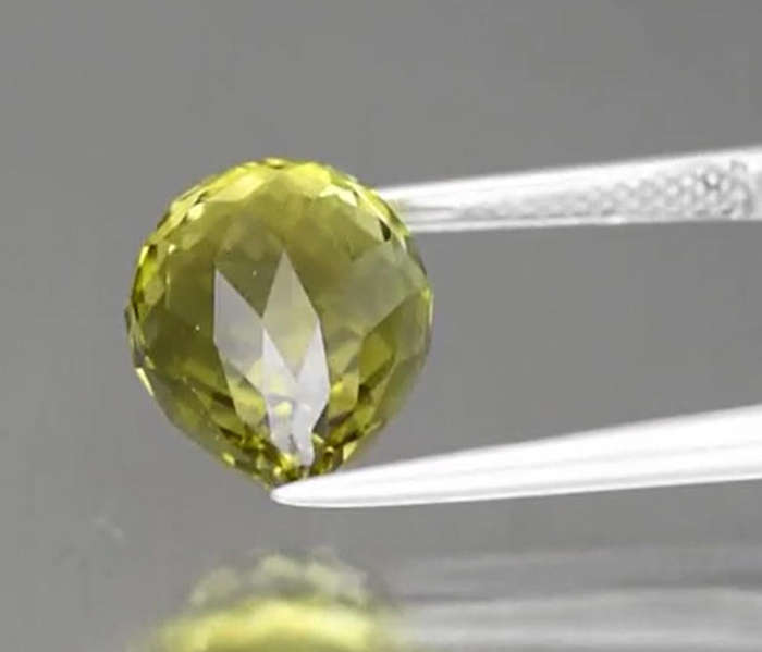 7.27ct Briolette Lemon Quartz  14.3x9.7mm VVS Natural Gem Brazil