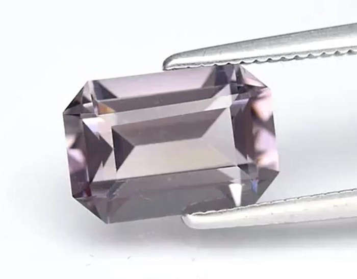 2.04ct Purple Scapolite  9.5x6.5mm VVS Octagon Natural - Tanzania Gem