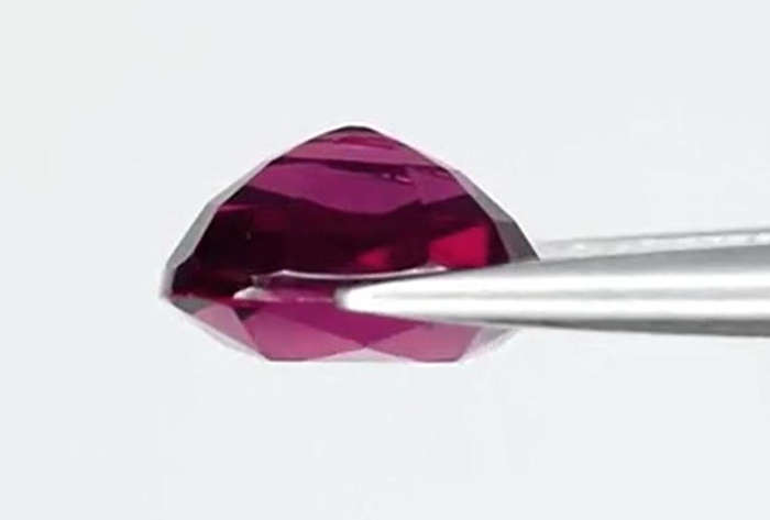 2.19ct  Rhodolite Garnet Purplish Pink Cushion Natural - Mozambique