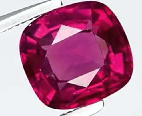 2.19ct  Rhodolite Garnet Purplish Pink Cushion Natural - Mozambique