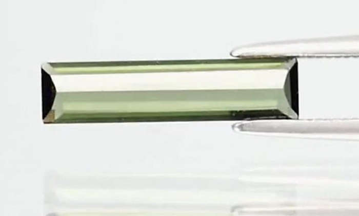 0.81ct Green Tourmaline  14.2x3.5mm VS Baguette