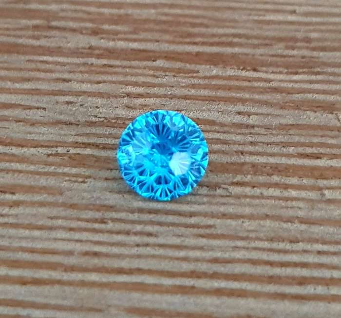 2.76Ct Aqua Cubic Zirconia Pyrotechnic Cut Round shape 7mm