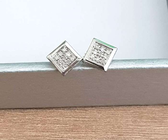 DIAMOND EARRINGS 0.200ct MICRO PAVE SET  | WHITE GOLD **DIAMOND CLUSTER **