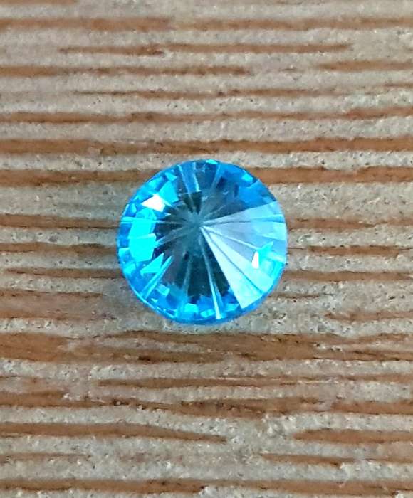 2.76Ct Aqua Cubic Zirconia Pyrotechnic Cut Round shape 7mm
