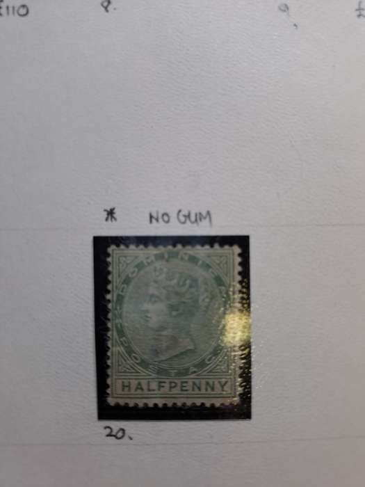 Dominica - 4 stamps - Clearance sale