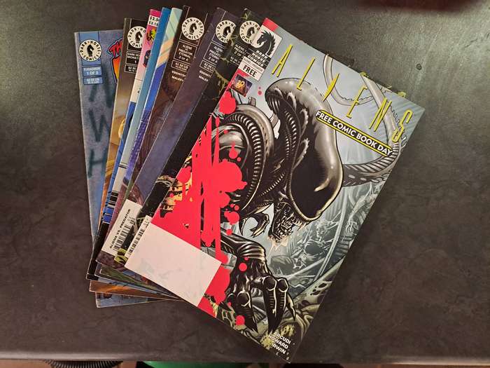 9 Dark Horse comics