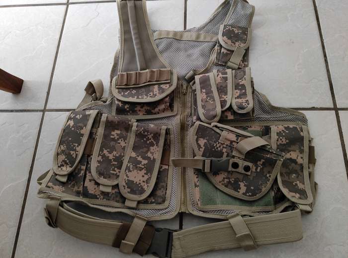 US  ASSULT VEST