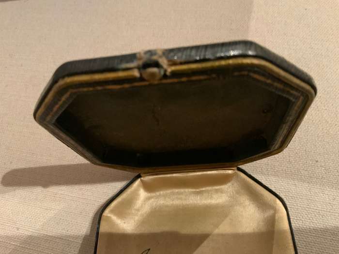 Vintage Krementz jewellery box