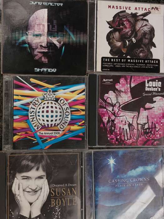 Collection of 25 music CDs