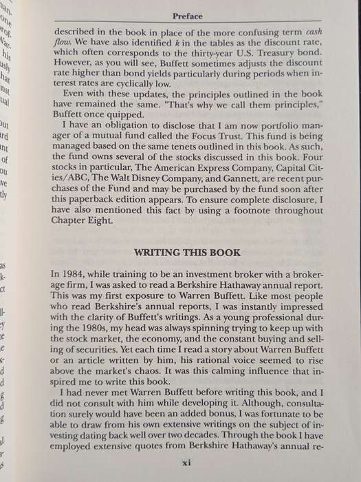 The Warren Buffett Way by y Robert G Hagstorm Jr