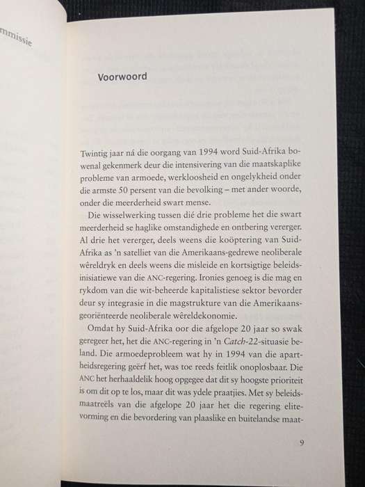 Verdeelde Land by Sampie Terreblanche