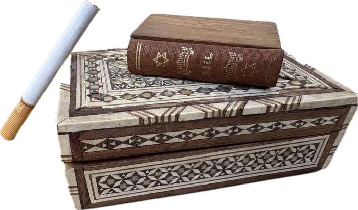 Vintage mini Jewish Torah book in mother of pearl trinket box