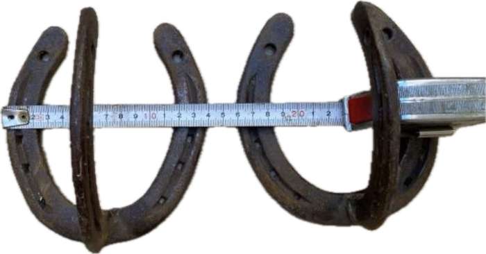 vintage horse shoe horseshoe coat hook pair