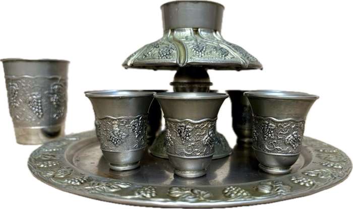 Vintage  Karshi Judaica Silver Plated Kiddush Wine Fountain 8 Cups Grapes Theme &Tray