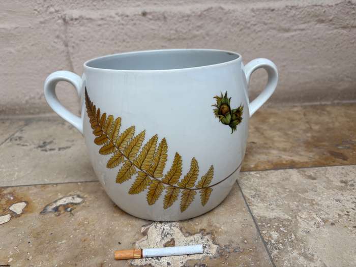 Vintage royal Worcester Wild Harvest casserole dish