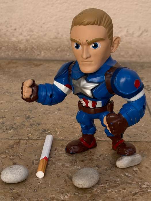 Marvel Captain America diecast figure
