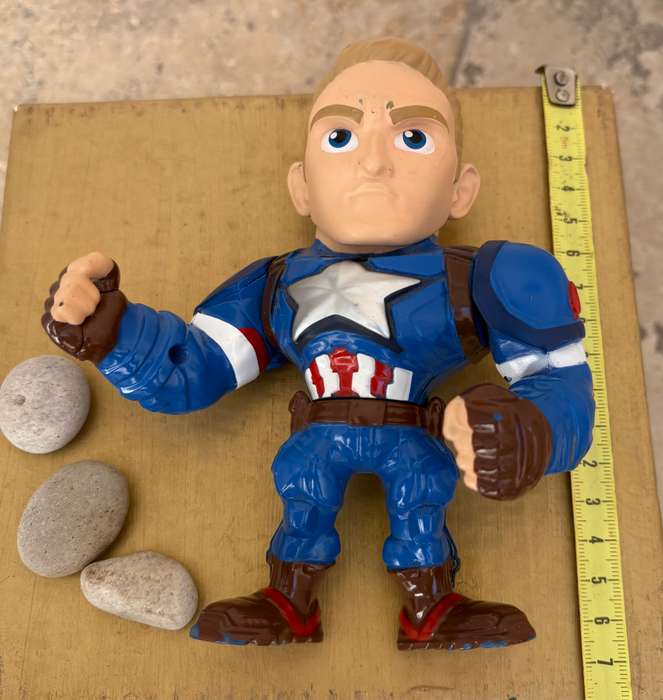 Marvel Captain America diecast figure