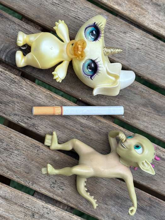Poopsie original  Unicorn sparkly critters slime doll banana with cake topper pvc alien figure pair