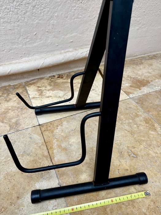 Fold away guitar stand