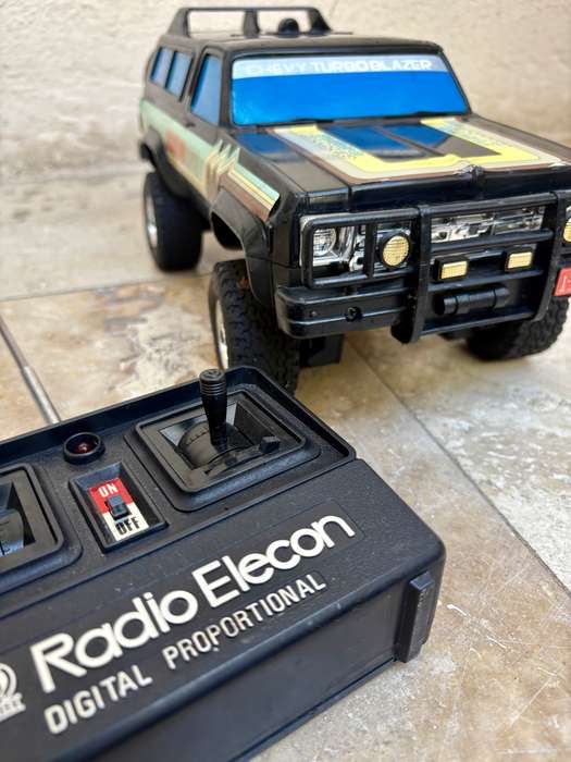 1981 Shinsei radio control Electron vintage Mountain Man Chevy Blazer car