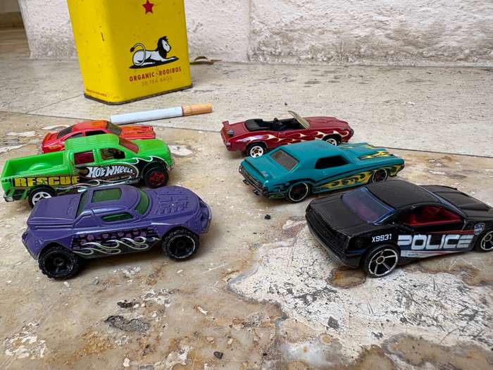 Hot wheels diecast car lot of 6 Mattel cars