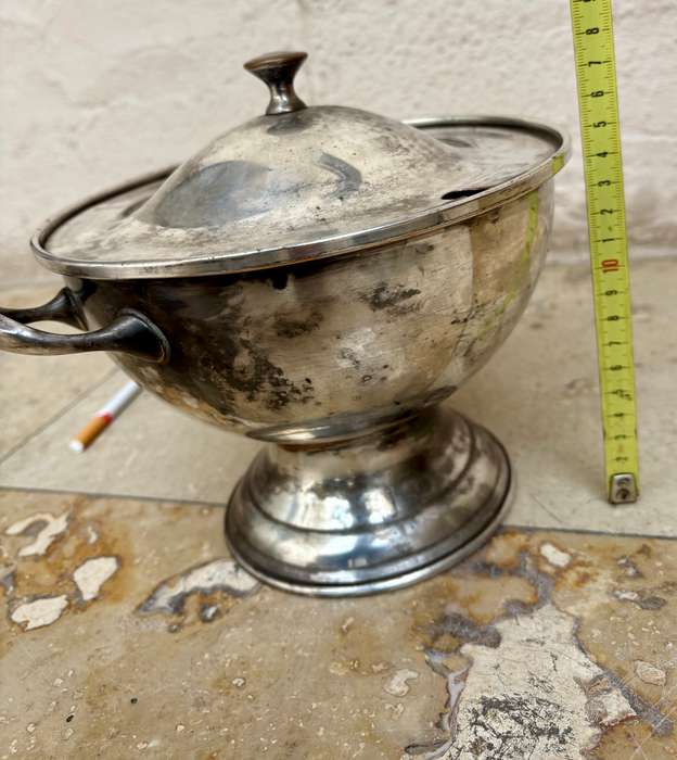 Vintage tureen pot silver plate on copper