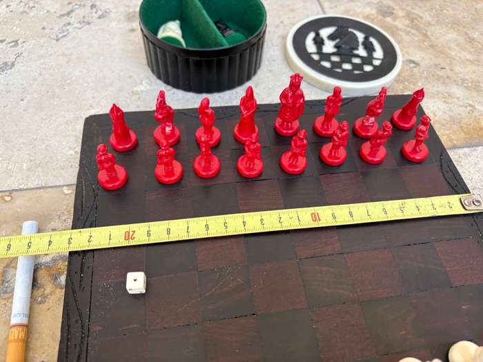 Vintage chess set bakelite  pieces wooden board , western Germany