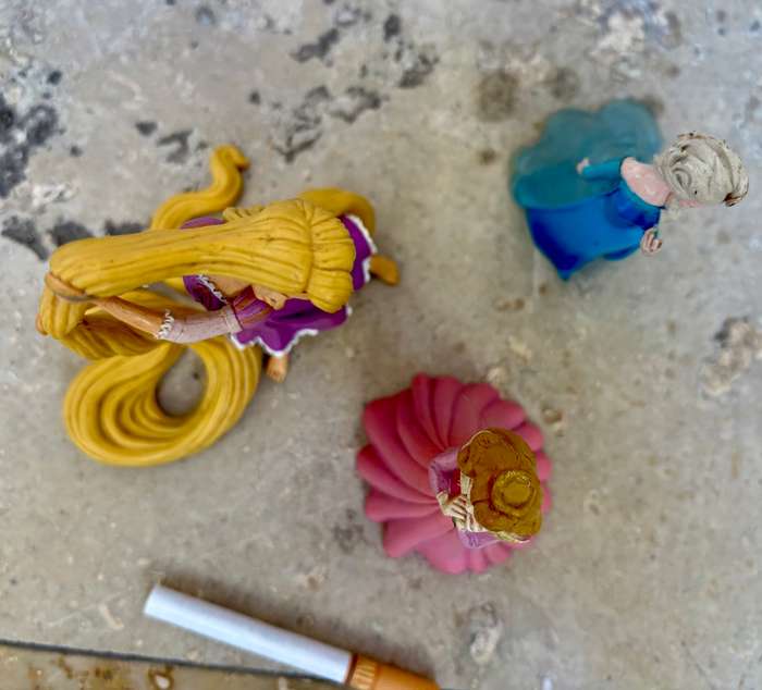 Bully land Disney pvc figure lot of 3