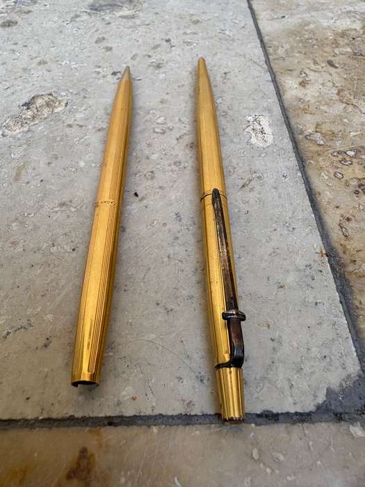Vintage CARAN D'ACHE MADISON BALLPOINT PEN AND PENCIL WITH PINSTRIPE detail , sold as spares tlc