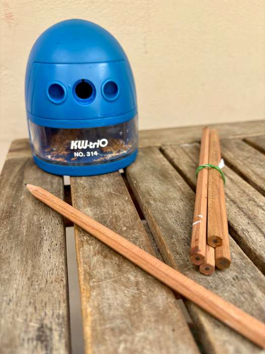 KW-triO 314 Desk Robot Pencil Sharpener with pencils made in Taiwan