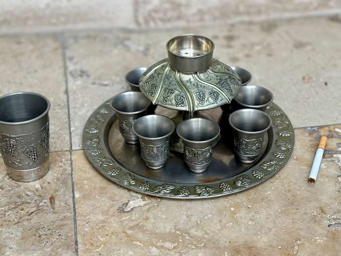 Vintage  Karshi Judaica Silver Plated Kiddush Wine Fountain 8 Cups Grapes Theme &Tray