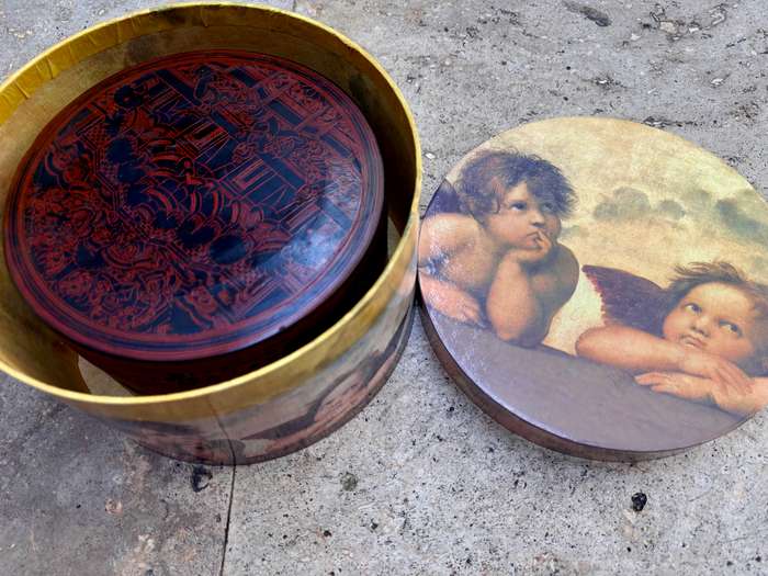 Antique Lacquer Betel Nut Box Burmese box Burma with bowl