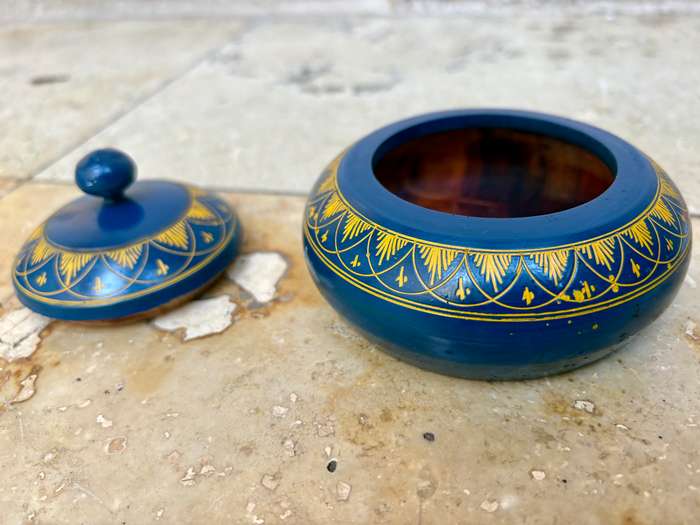 Vintage retro wooden lidded oriental trinket box 1960
