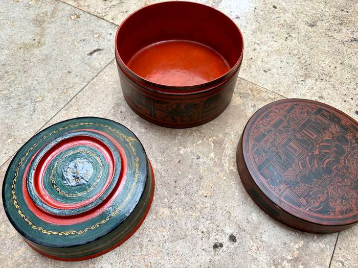 Antique Lacquer Betel Nut Box Burmese box Burma with bowl