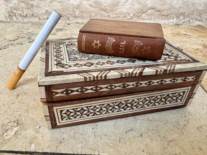 Vintage mini Jewish Torah book in mother of pearl trinket box