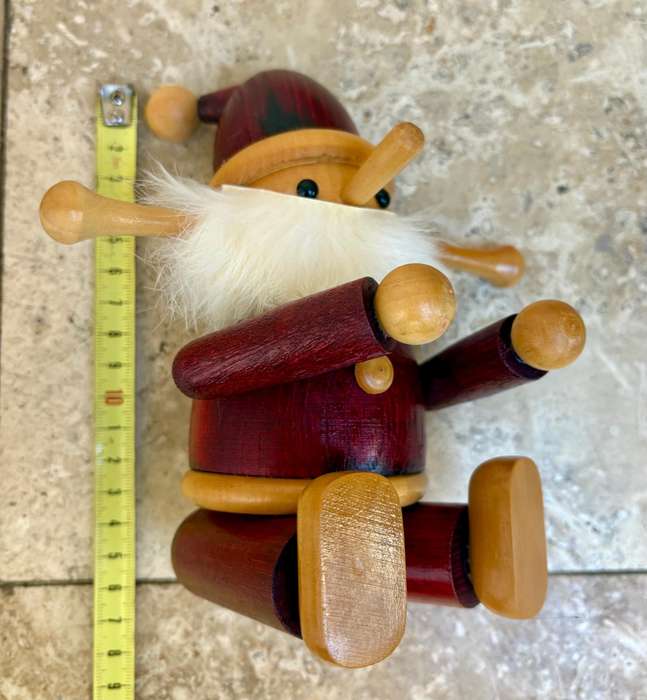 Richard Glässer / erzgebirge sitting Santa wooden figure
